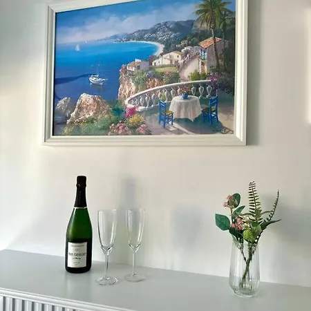 Port De Charmant Studio Nice